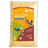 Schoen Farms Non-GMO Cracked Corn Wild Bird Food &ndash; 5 lb Bag &ndash; Natural Backyard Feed for Doves, Jays, Ducks, Pheasants &amp; Squirrels