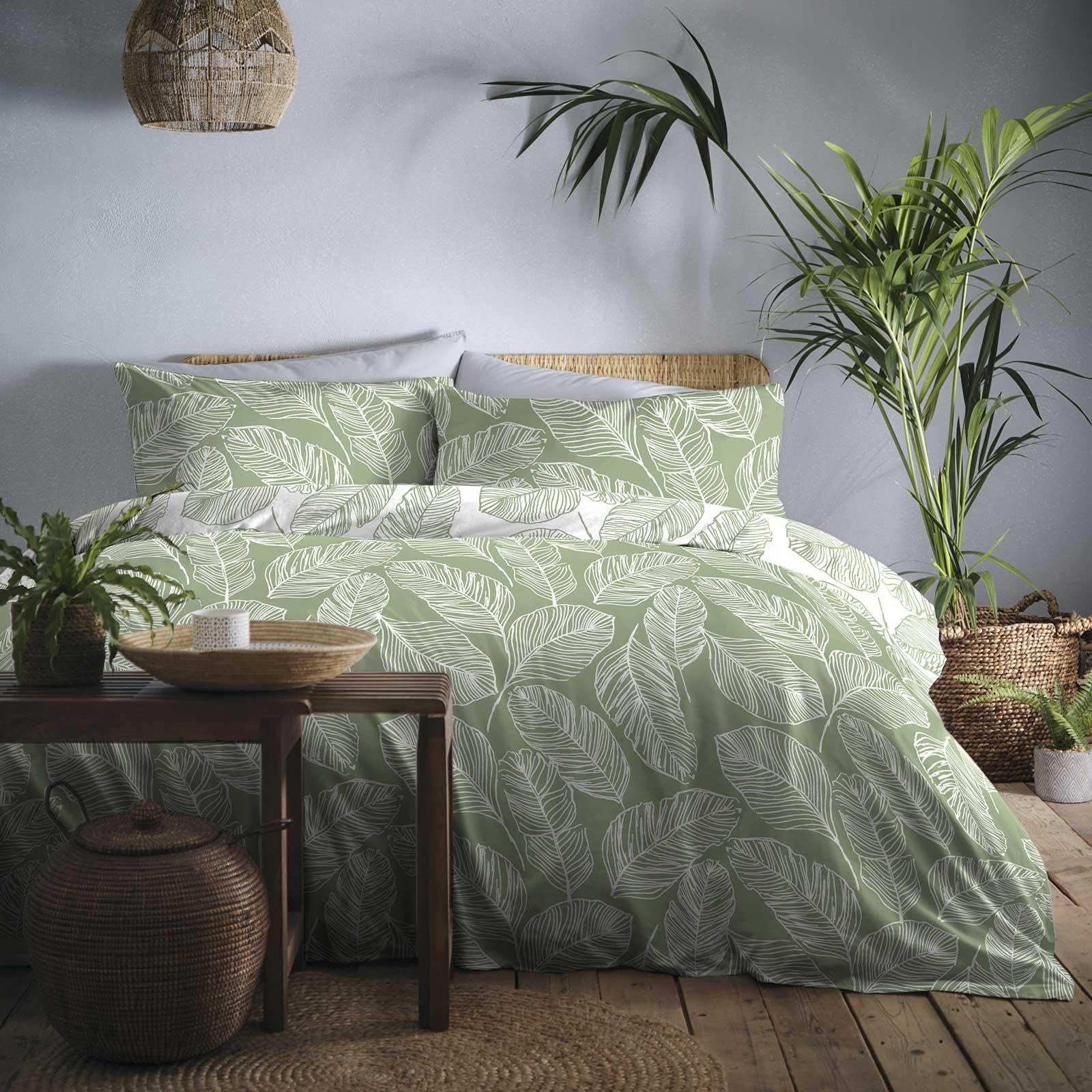 Fusion Matteo Easy Care Duvet Cover Set – Double Bed – Soft Touch Bedding – Green – Includes Pillowcases – Machine Washable