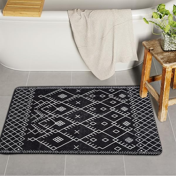 UPHOME BOHO BATHROOM RUGS, 24X36 INCH COMFY VELET...