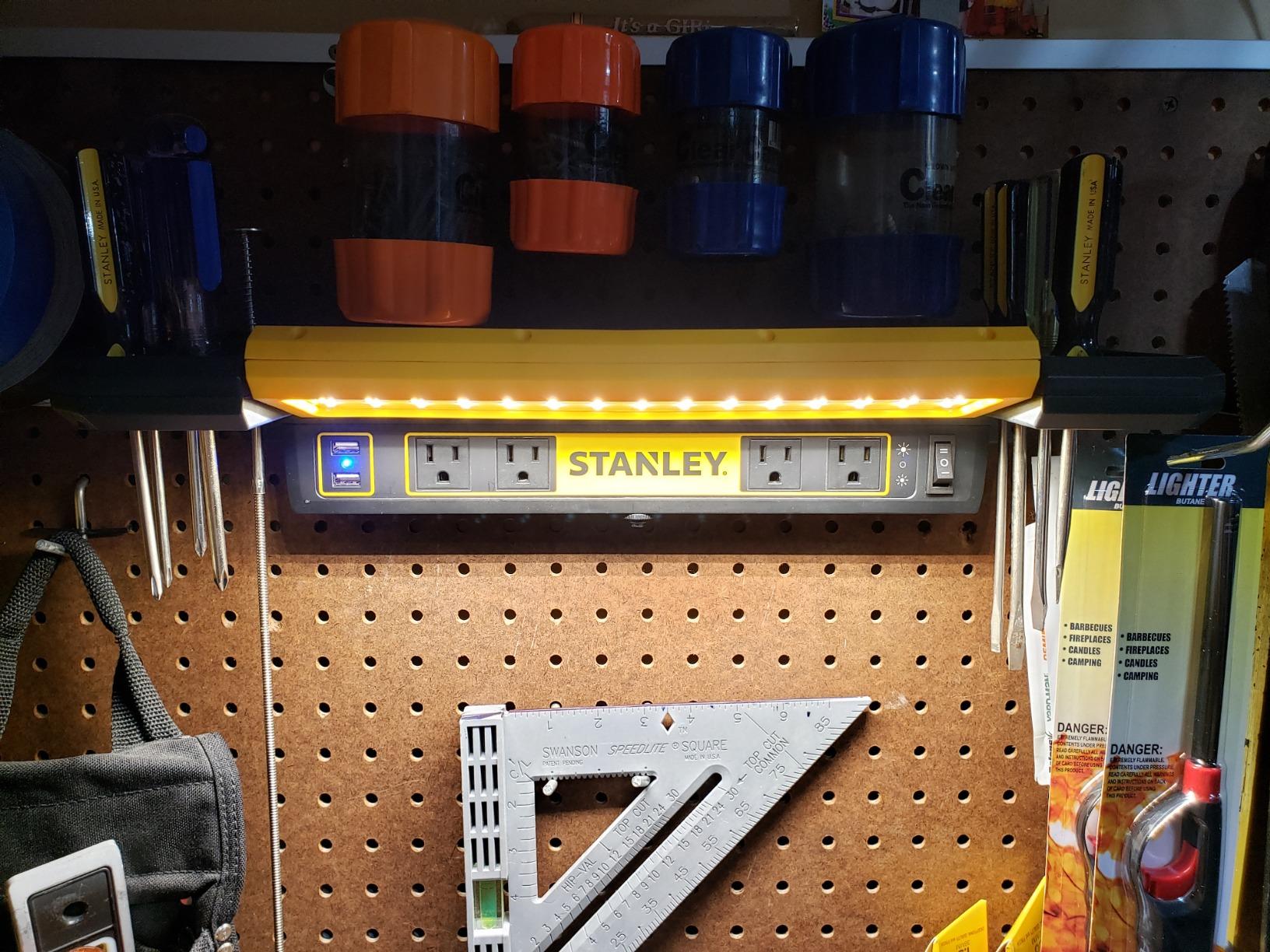 8/mo Finance STANLEY PSL1000S Adjustable 45 COB LED Workbench Light