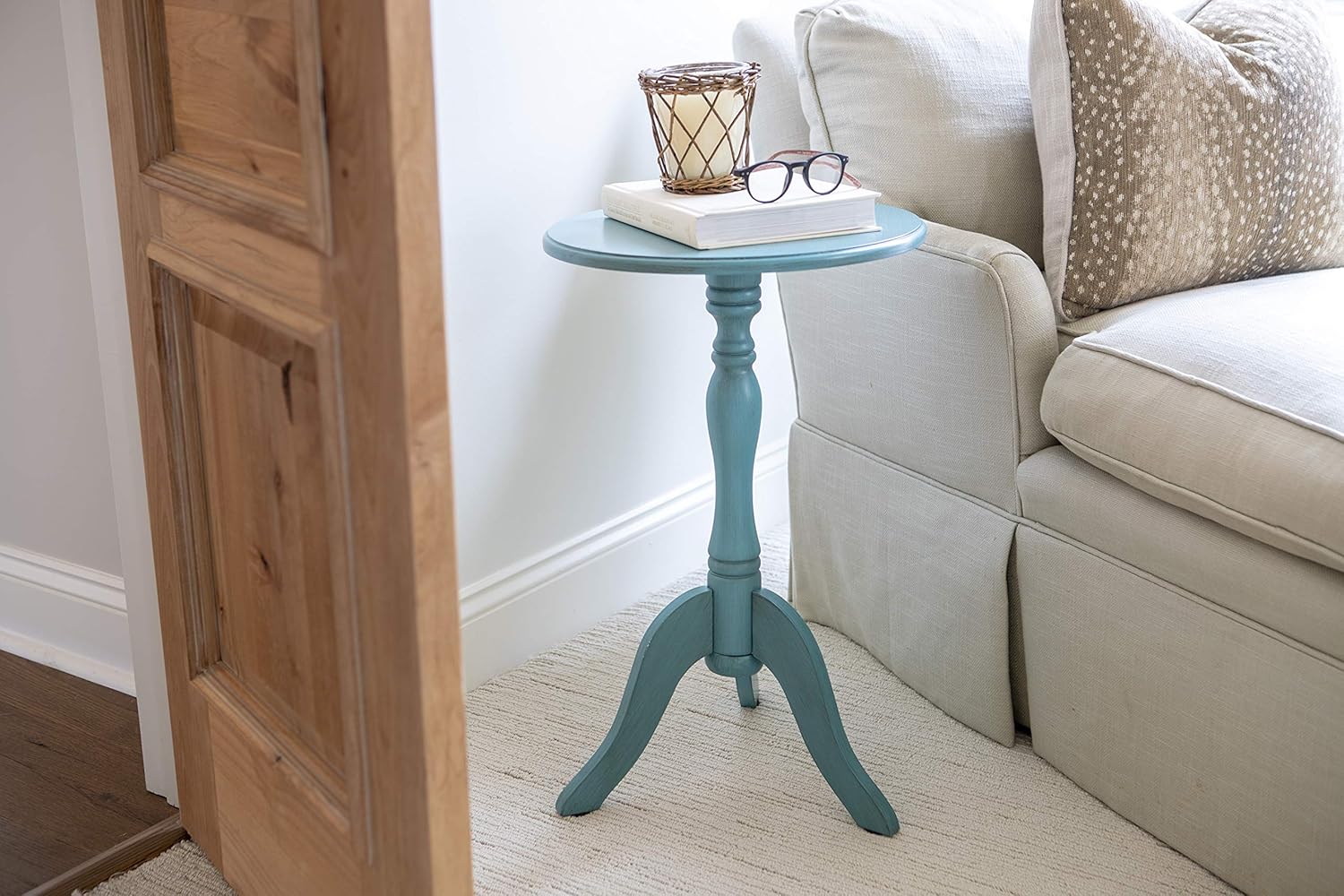 Decor Therapy Simplify Pedestal Accent Table, Turquoise blue: Furniture & Decor