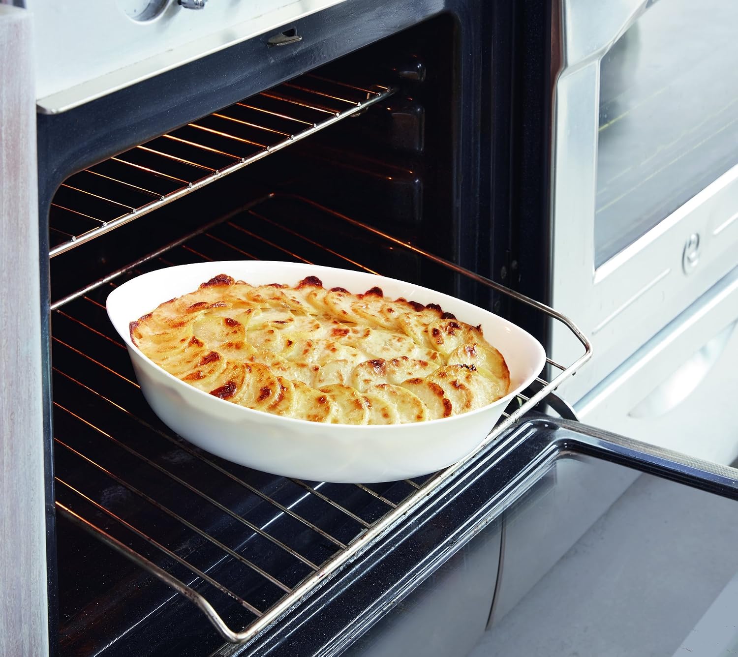 Luminarc, Smart Cuisine Carine Oval 250°C, Innovative Glass Oven Dish, Lightweight and Extra Durable, Easy to Clean - Image 3