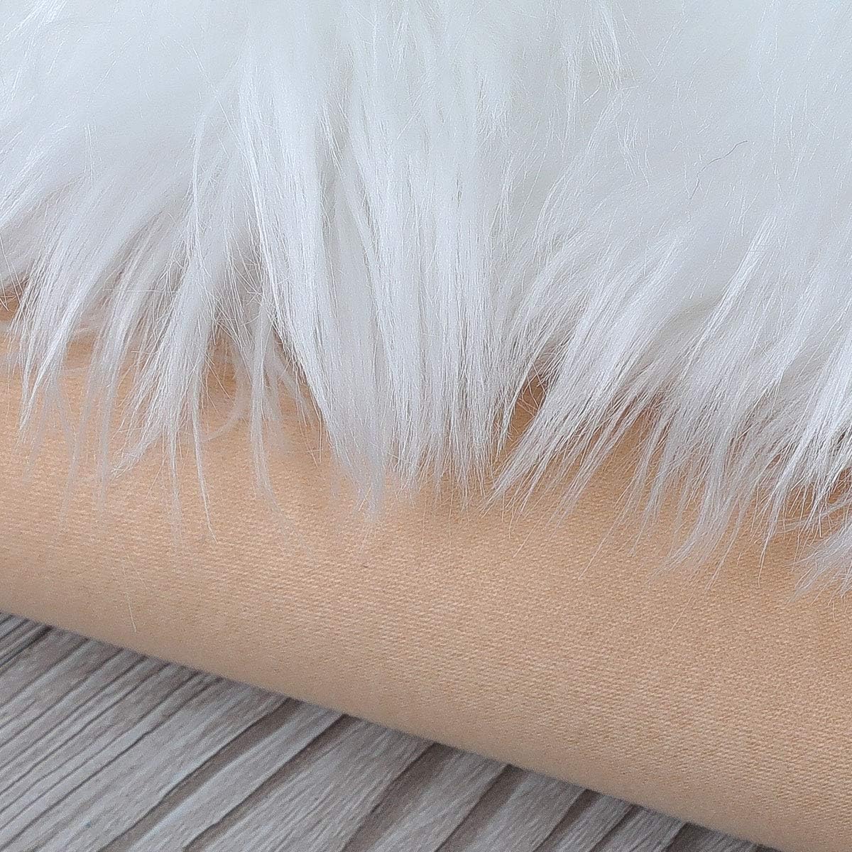 HLZHOU Soft Faux Fur Rug White Sheepskin Chair Cover Seat Pad Shaggy Area Rugs for Bedroom Sofa Living Room Floor(2 x 3 Feet （60 x 90 cm） White): Kitchen & Dining