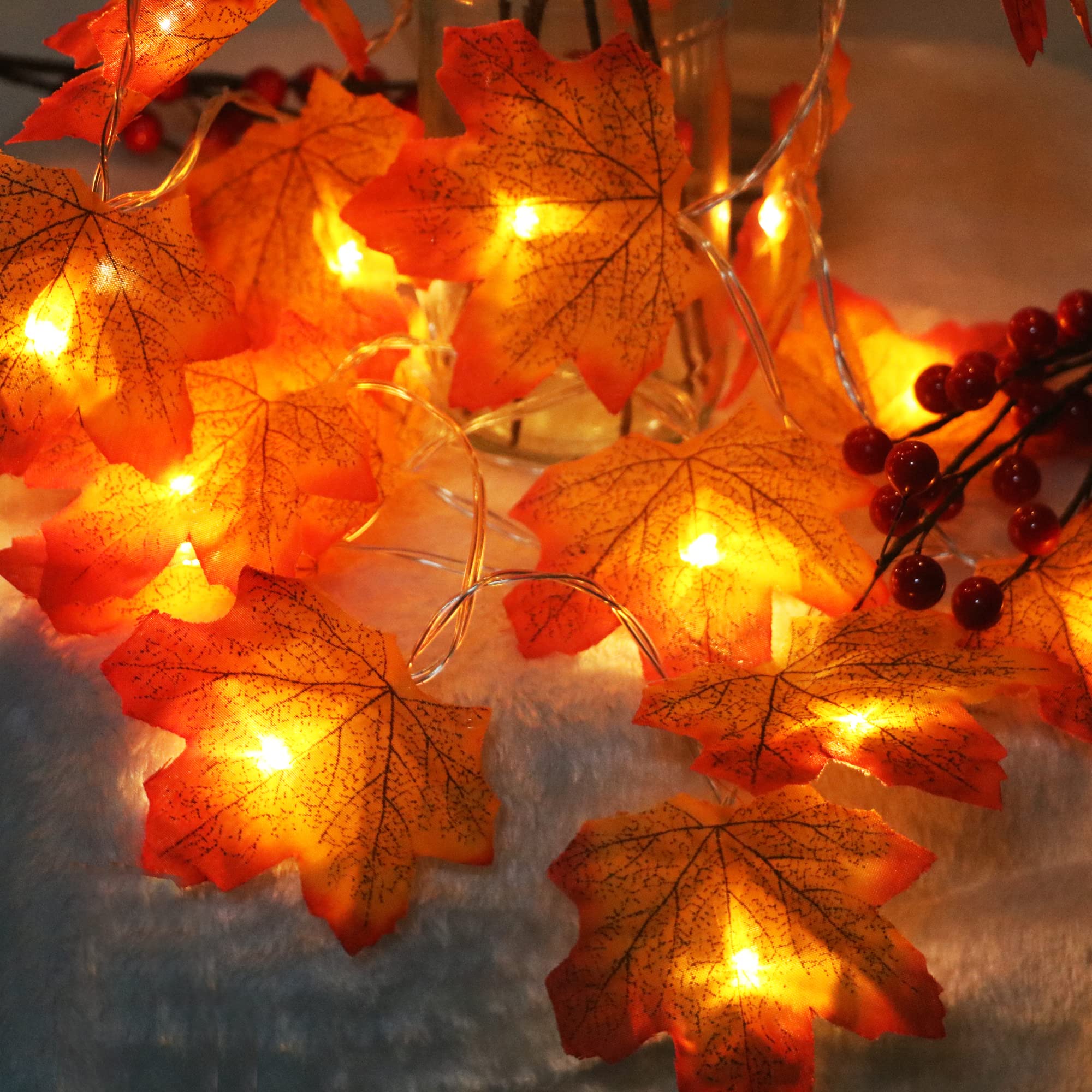 TRIXES Maple Leaf Lights 6 METRES Autumn Fairy Lights 40 Lights - Halloween LED - Decorative Garden Lights - Party Room Décor