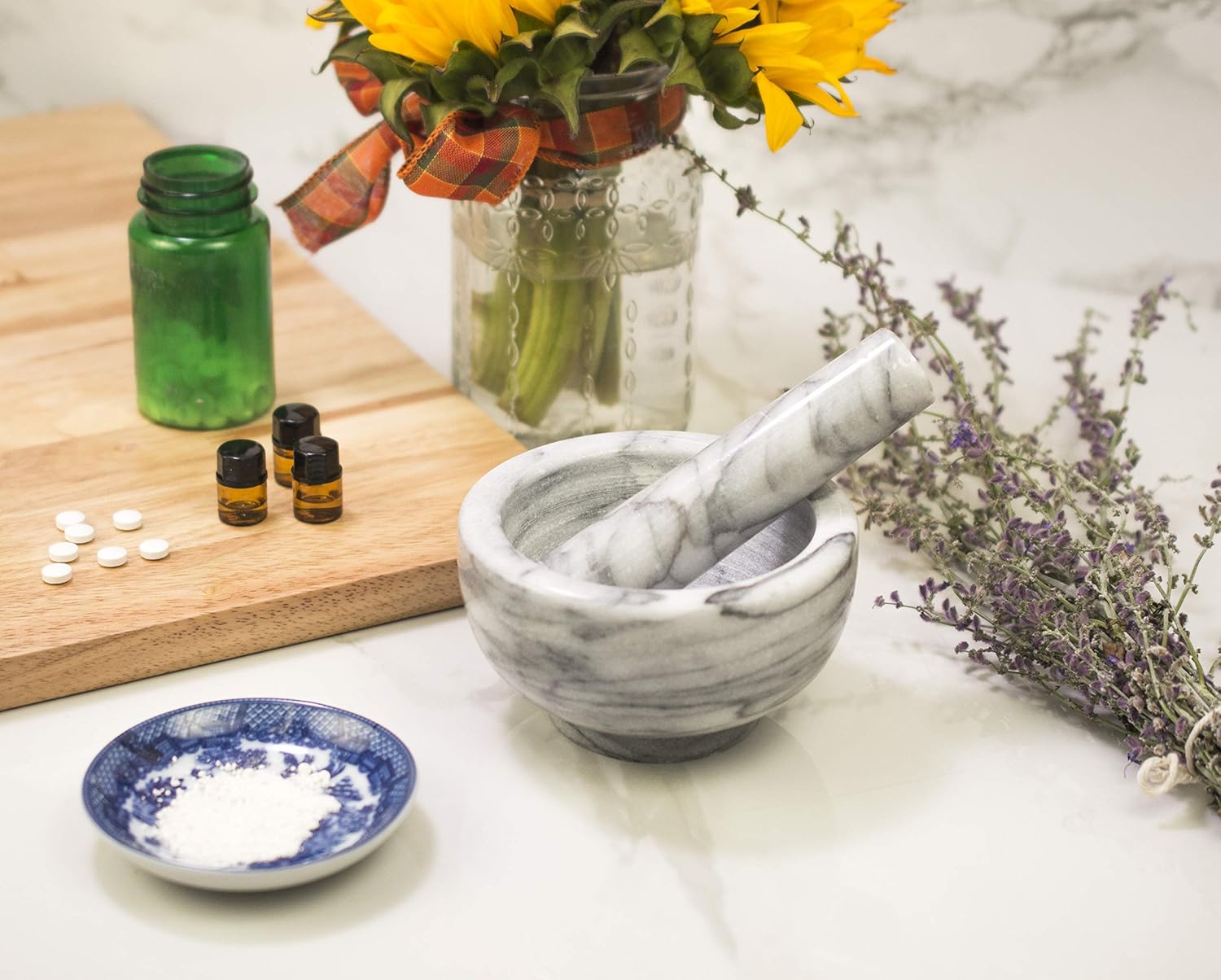 HIC Mortar and Pestle Spice Herb Grinder Pill Crusher Set, Solid Carrara Marble, 4-Inch x 2.5-Inch: Kitchen & Dining