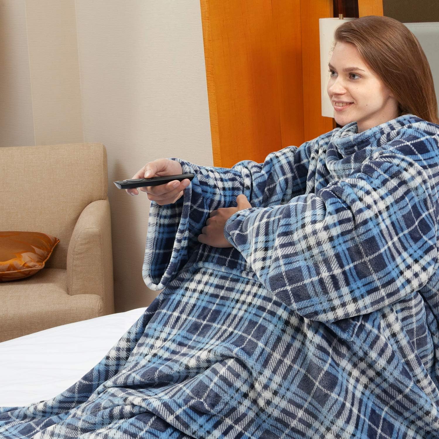 Fleece Wearable Blanket with Sleeves and Foot Pocket for Adult Women