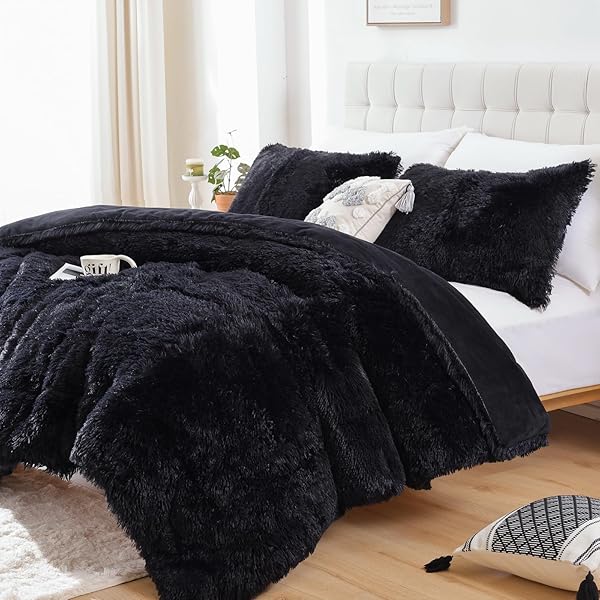 SMOOFY FLUFFY KING SIZE COMFORTER SET, FAUX FUR...