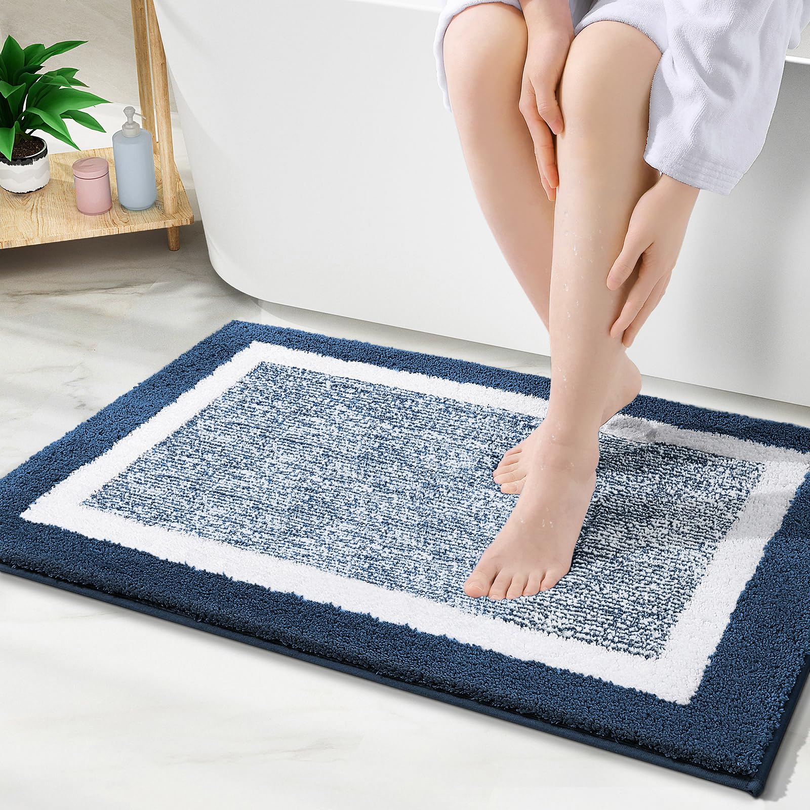 smiry Microfiber Non-Slip Bath Mats for Bathroom, Extra Soft Absorbent Bathroom Mats Rugs, Machine Washable Quick Dry Floor Mats, 40 x 60 cm, Navy Blue