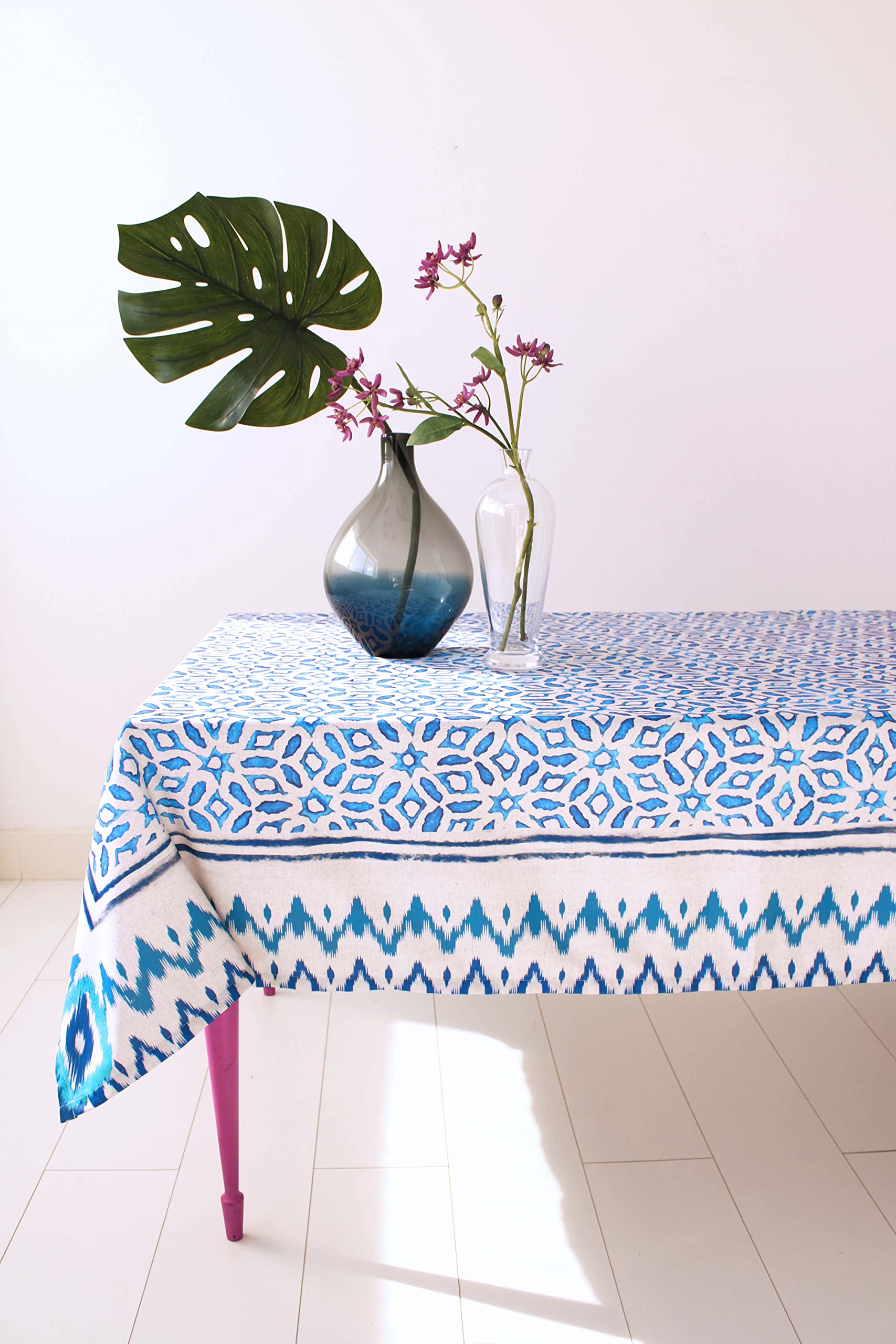 Castilla Textil Anti-Stain Fabric Tablecloth Washable for Dressing Up Your Table Model Cristi 145X250 (PR2918457SMM140001)