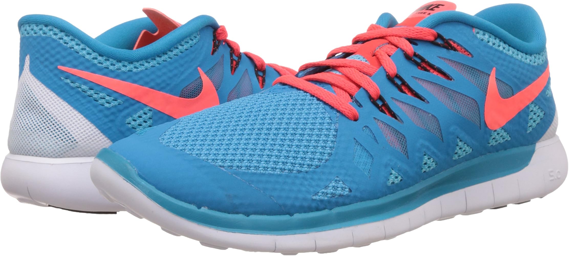 bright sneakers nike