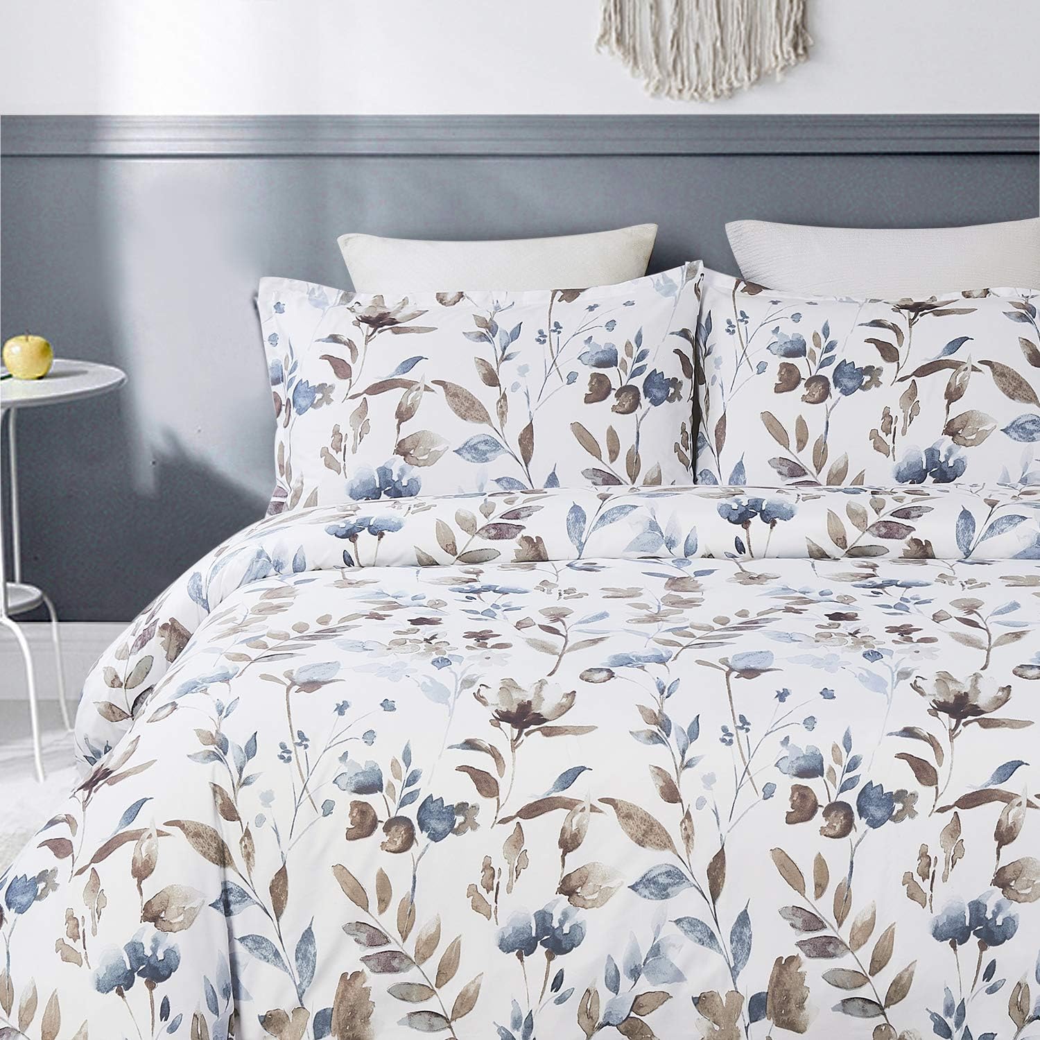 Vaulia Lightweight Microfiber Duvet Cover Set, Print Pattern Branches and Floral - King Size (3-Piece Set)