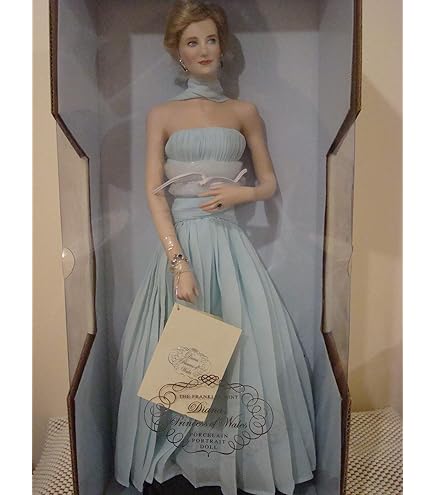 The Royal House Of Windsor Portrait Doll Collection - Catherine, Princess Of Wales & Prince William Dolls - View #6