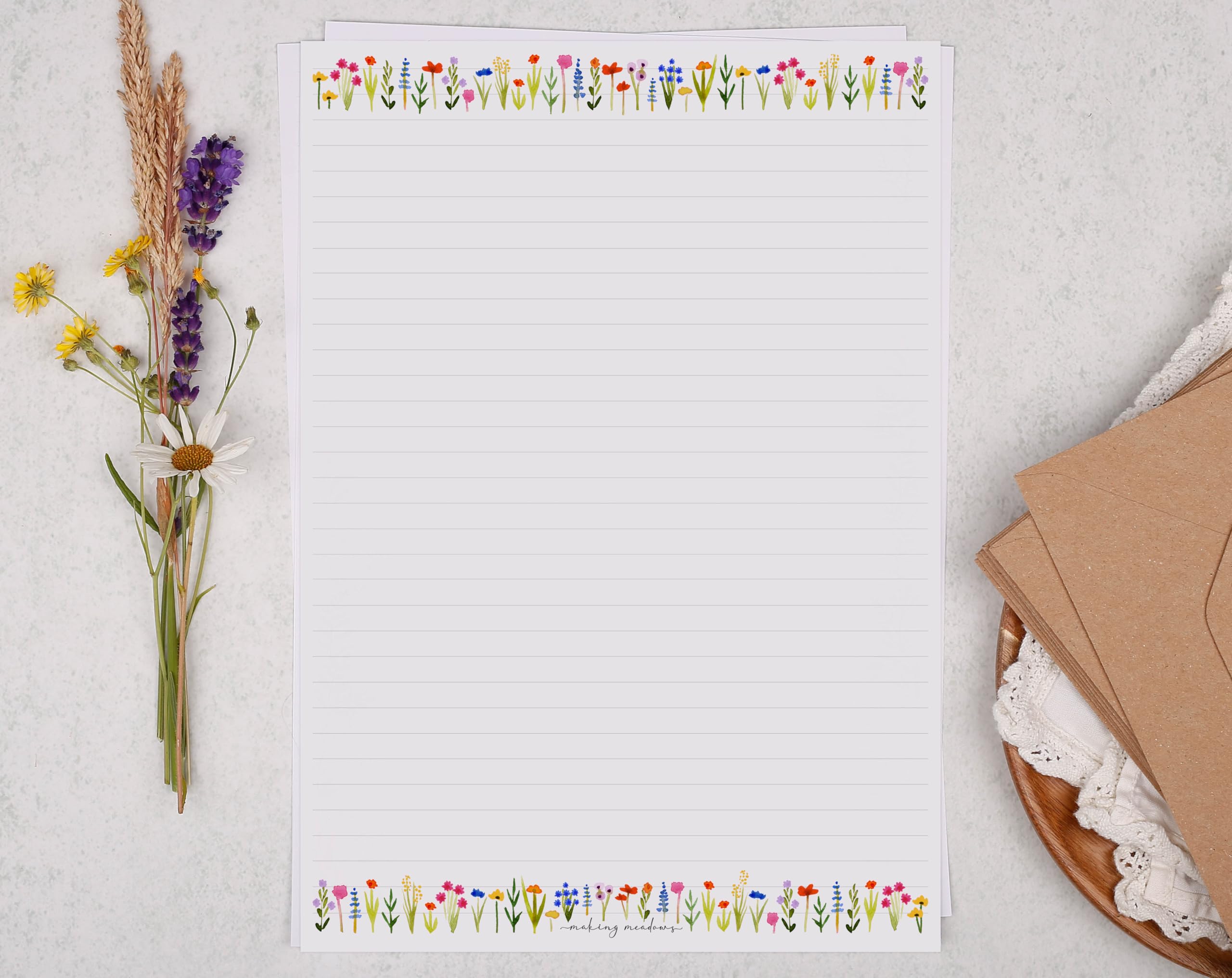 Making Meadows A4 Luxury Writing Paper Set Ditsy Flower Design (20 Sheets & 10 Envelopes), Perfect for Letter Writing, Lined Writing Paper and Envelopes