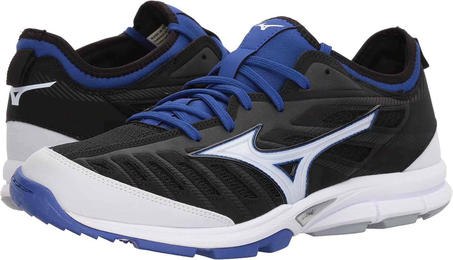 mizuno players trainer 2