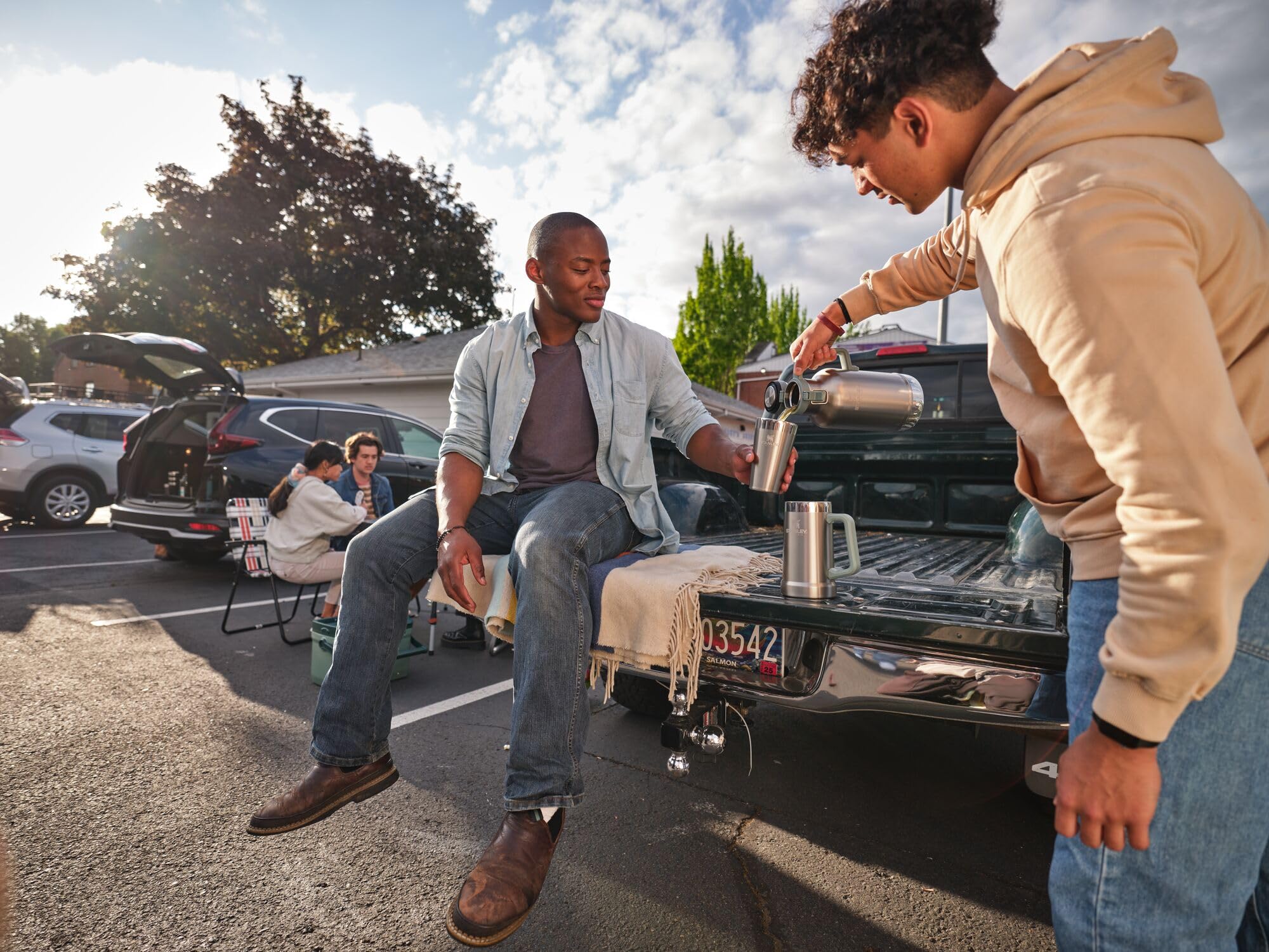 Stanley Classic Easy-Pour Growler 64 oz | Keeps Beer Cold or Coffee Hot | Leakproof Steel Lined Lid and Easy to Carry Handle | Insulated Stainless Steel | BPA-Free | Stainless Steel Shale