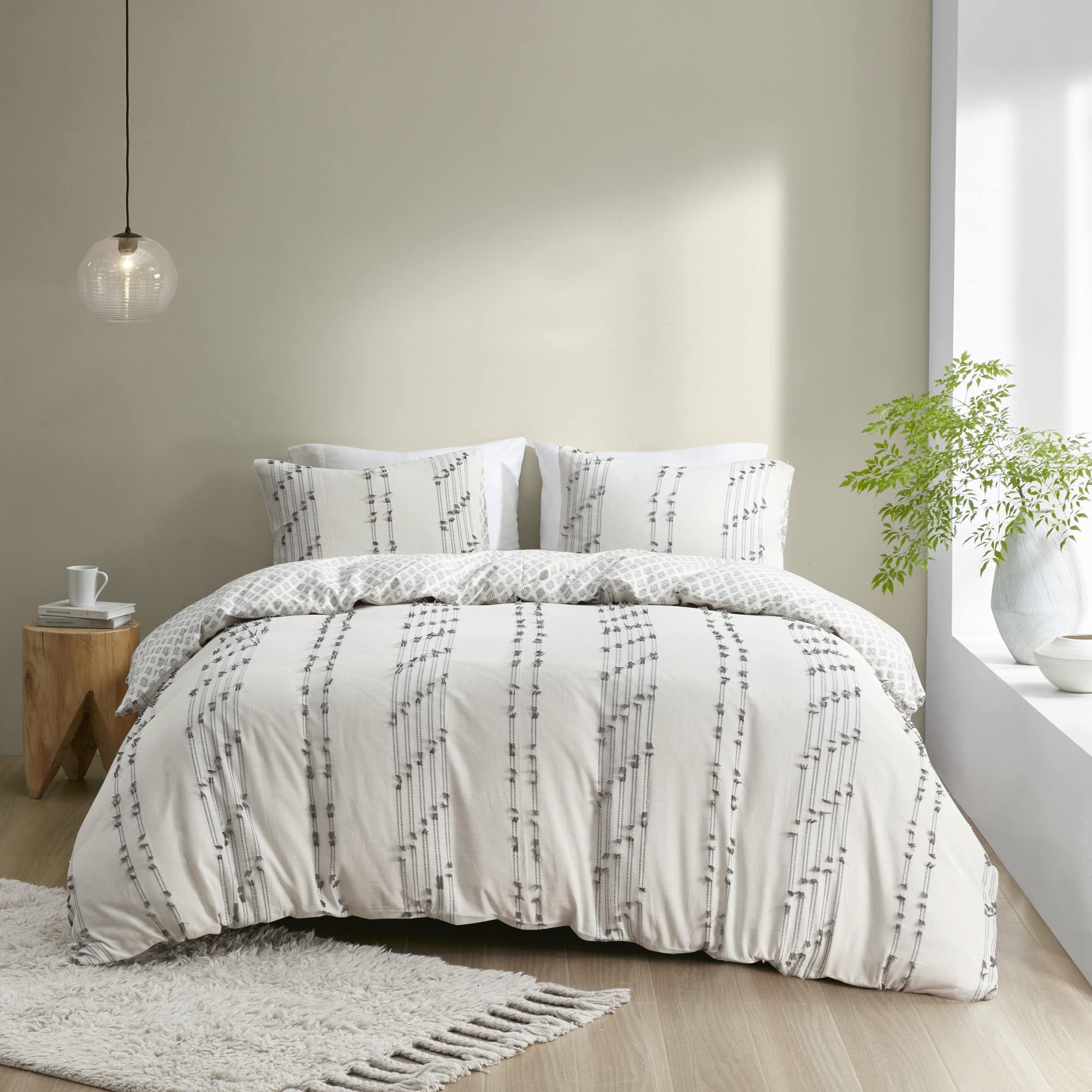 Photo 1 of INK+IVY 100% Cotton Duvet Mid Century Modern Design, All Season Comforter Cover Bedding Set, Matching Shams, King/Cal King, Kara Jacquard Ivory