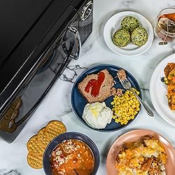Nostalgia Retro Microwave Oven 0.7 Cu Ft, 700-Watt