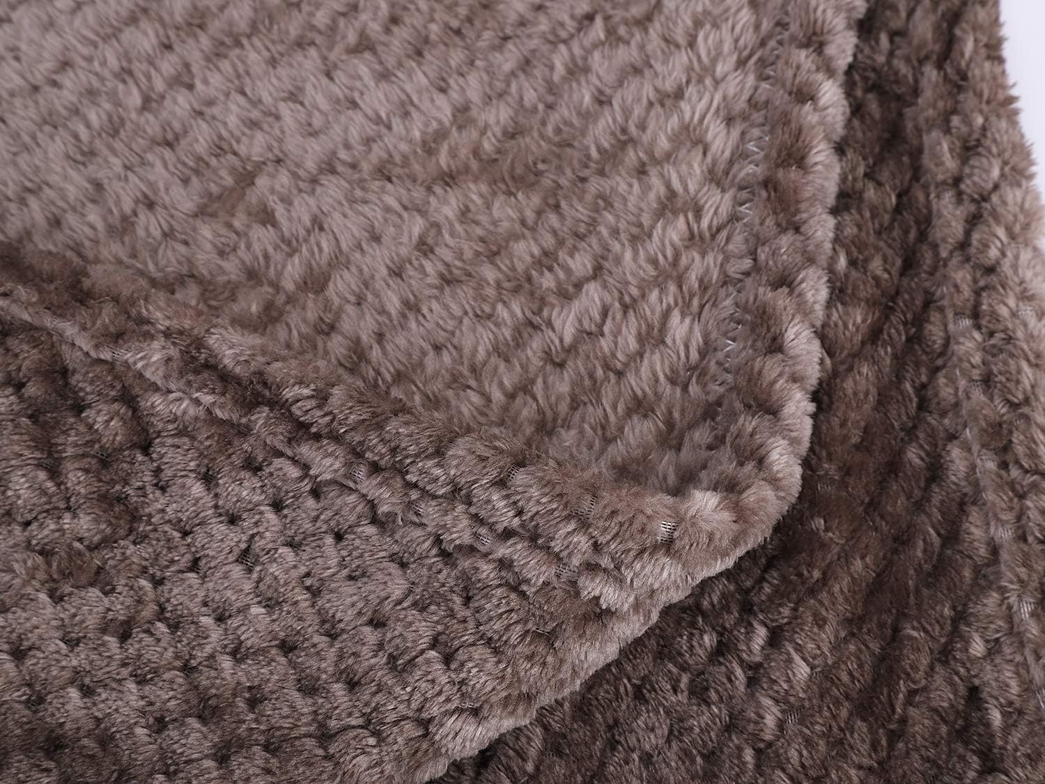 ITODA Fluffy Flannel Dog Blanket 70x100cm Soft Breathable Pet Blanket Warm Beds Cover Doghouse Pad Durable Pet Throw for Dog Puppy Cats Kittens(70x100cm) - Image 5