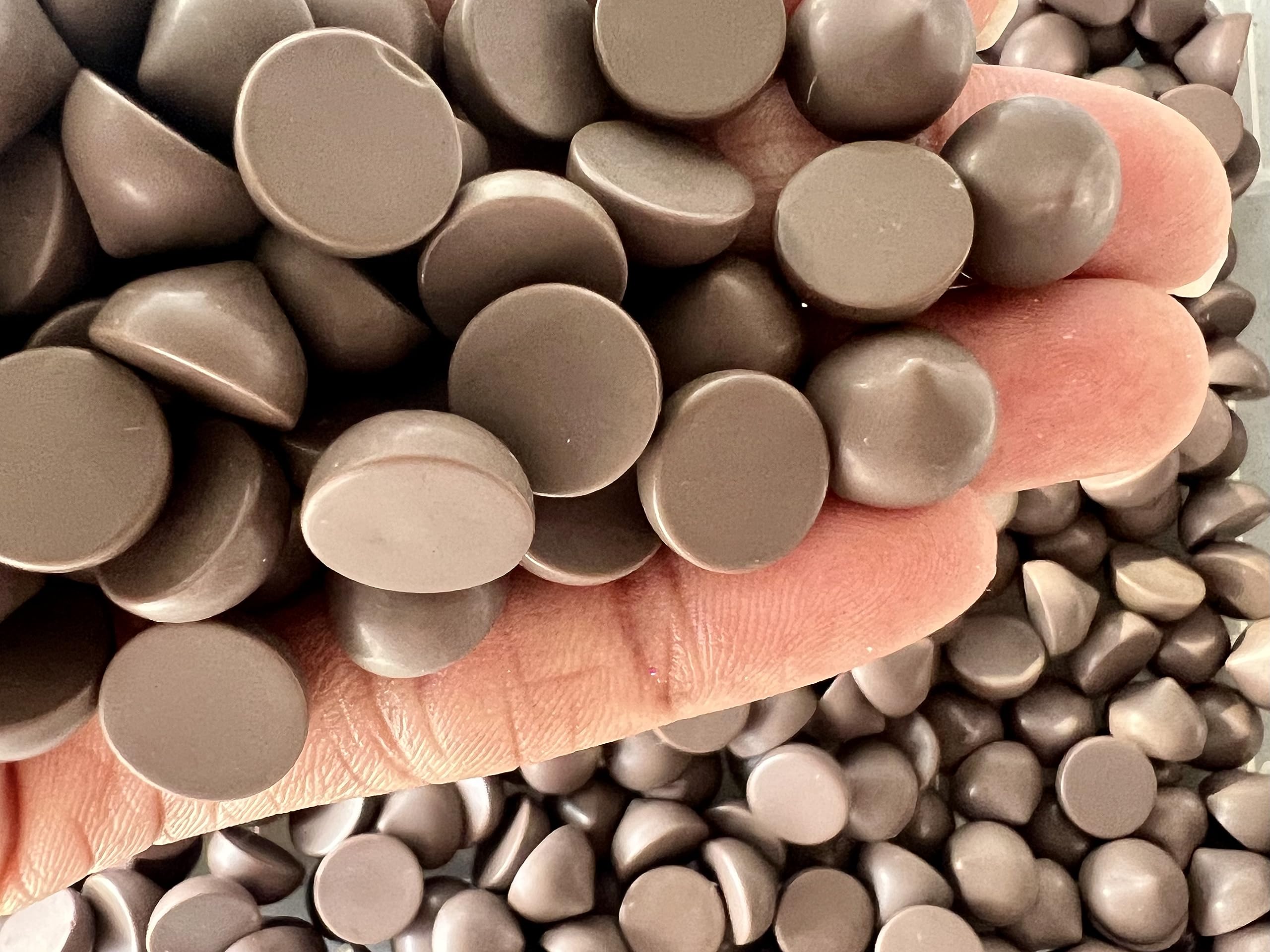 50pc Fake Resin Chocolate Chips, Resin Charms, Cabochon Charms, Simulation Food, Fake Bake Charms for DIY Craft Making