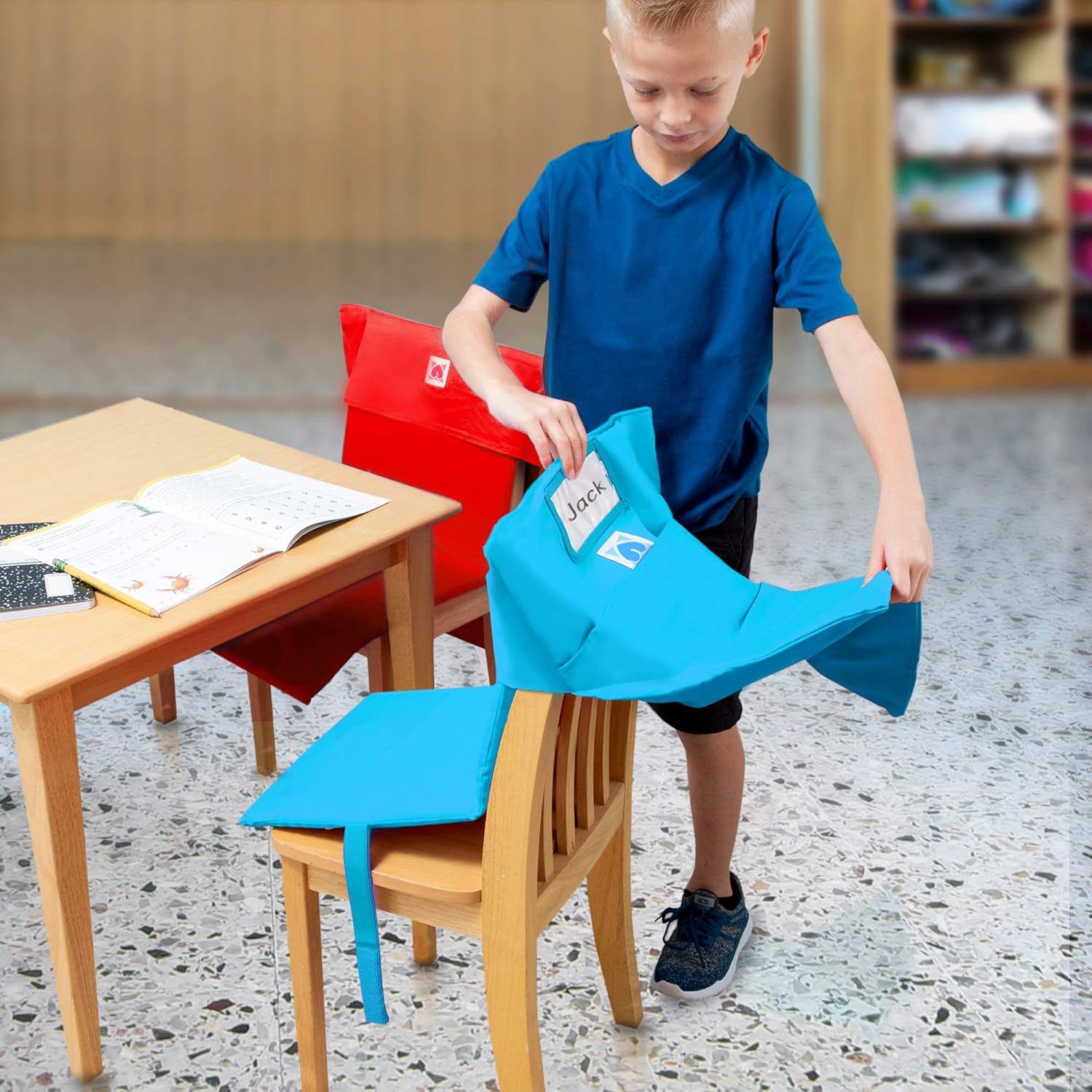 Comfortable desk chairs for work image