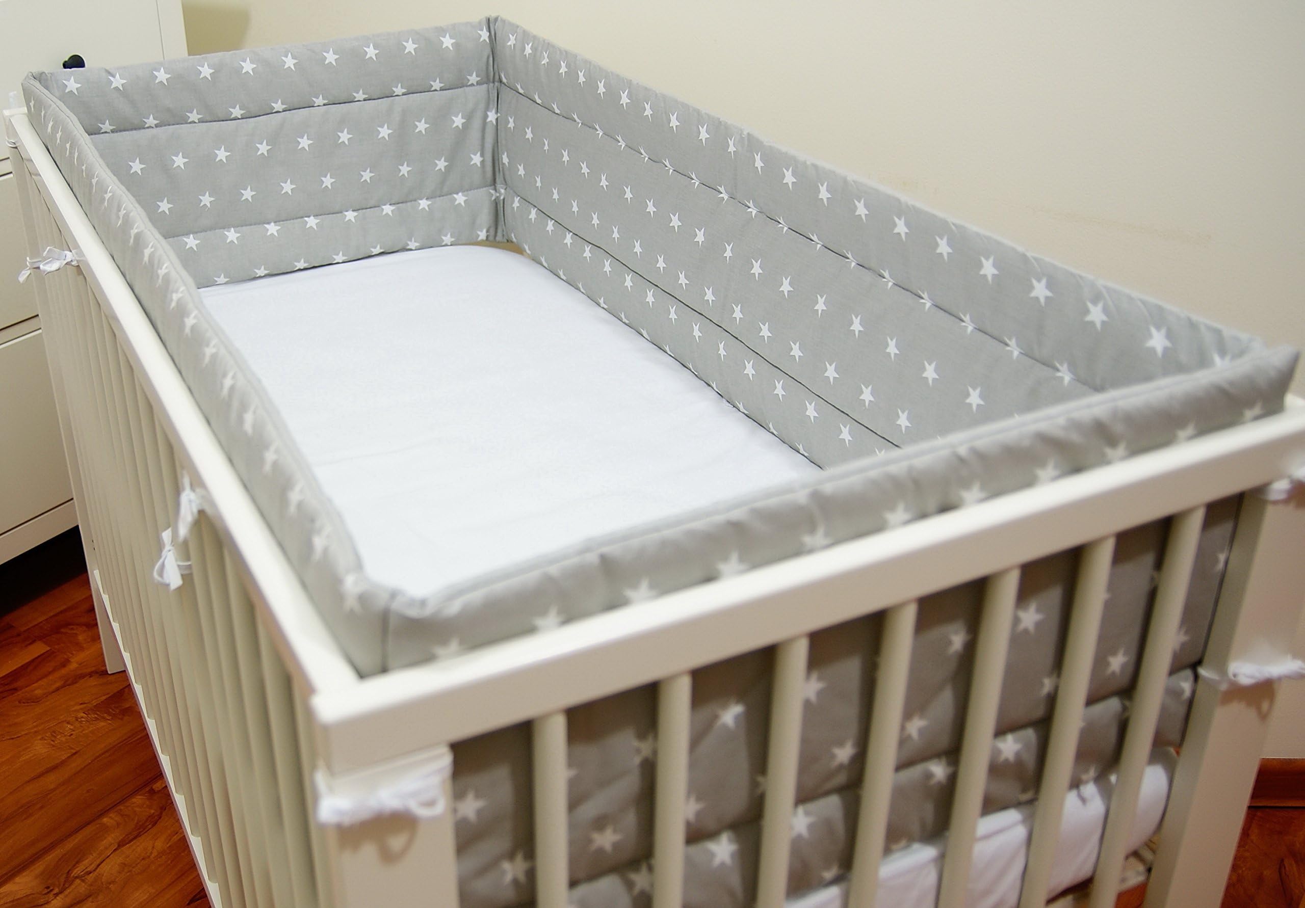Nursery Bumper 420cm Long All Round Bumper to fit Cot Bed (140/70cm), (Grey Stars)