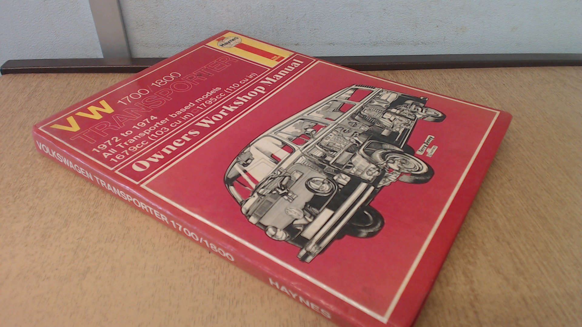 Volkswagen Transporter 1700/1800 1972-1974 Owner's Workshop Manual  Paperback – November 7, 1975