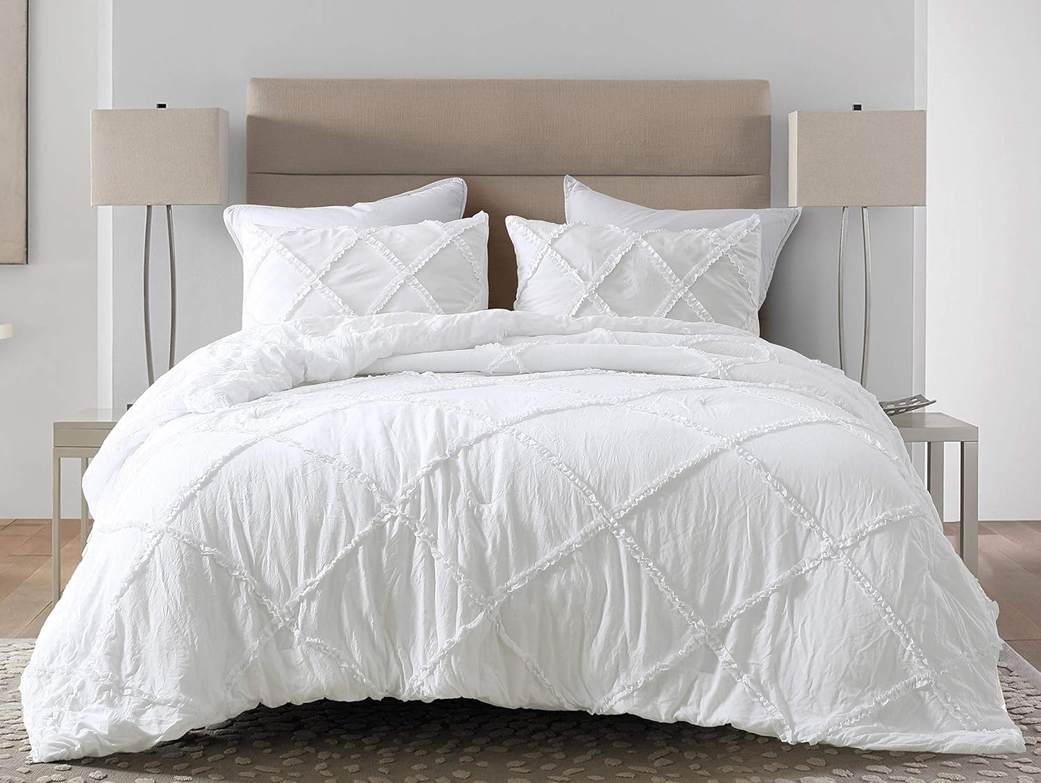 Amazon Com Chezmoi Collection Vivian 3 Piece Diamond Ruffle Quilted Trim Soft Washed Microfiber Comforter Set Queen White Home Kitchen