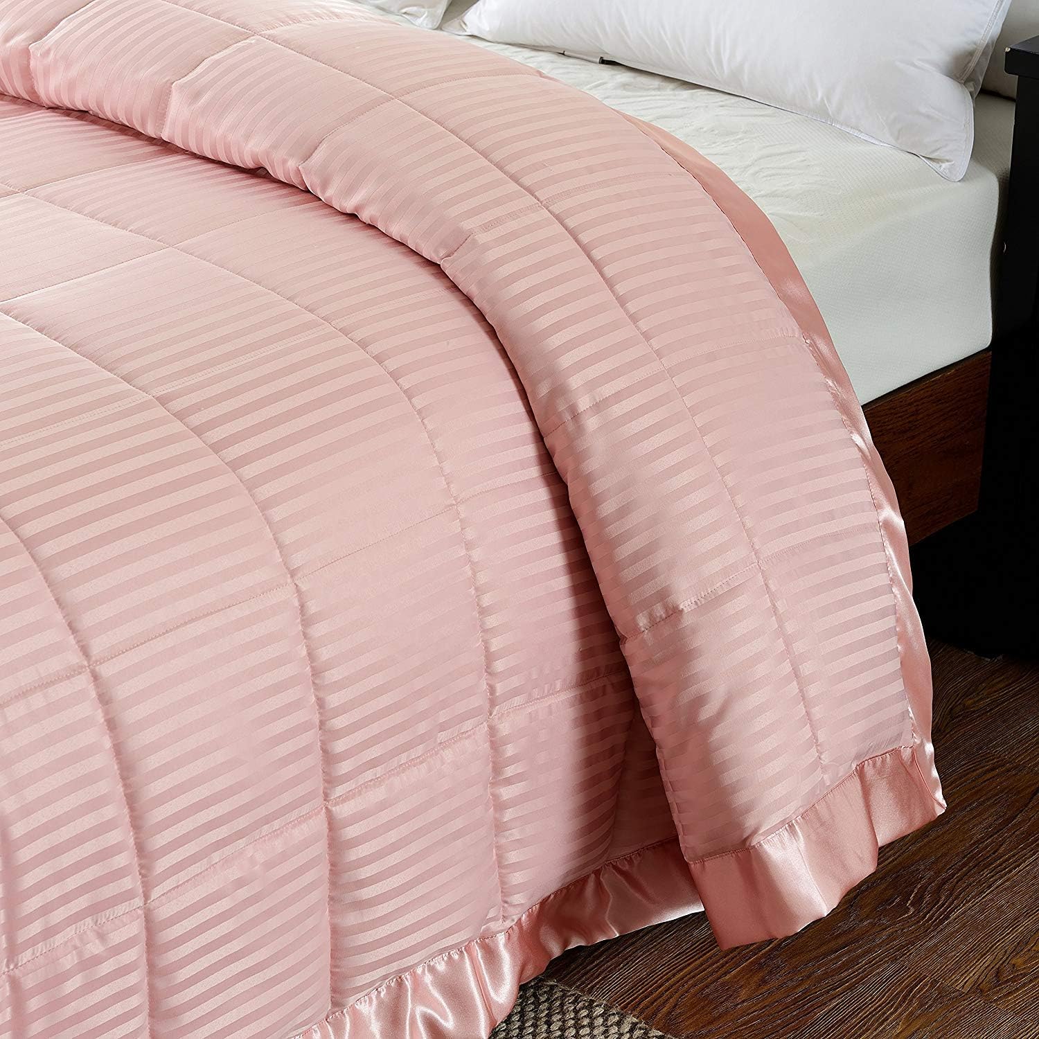 downluxe Lightweight Queen Down Alternative Blanket with Satin Trim, Pink, 90 X 90 Inch: Home & Kitchen
