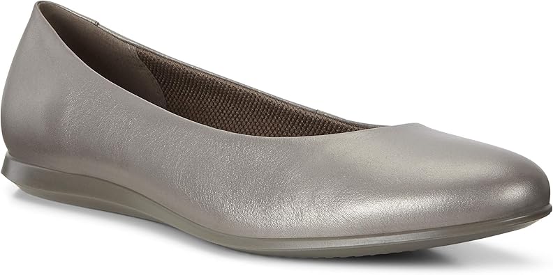 ecco women's flat shoes