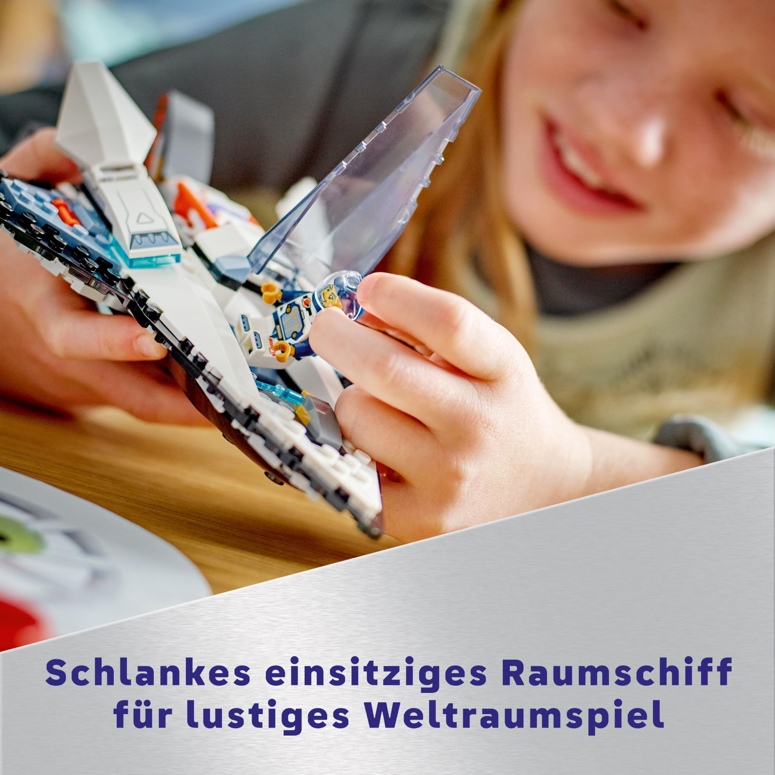LEGO City Raumschiff, Weltraum-Spielzeug mit Space Shuttle für Kinder zum Bauen, Jungen und Mädchen ab 6 Jahren, Set mit Astronaut-Figur 60430 4