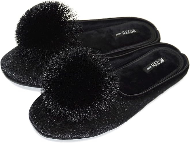 pom pom slippers