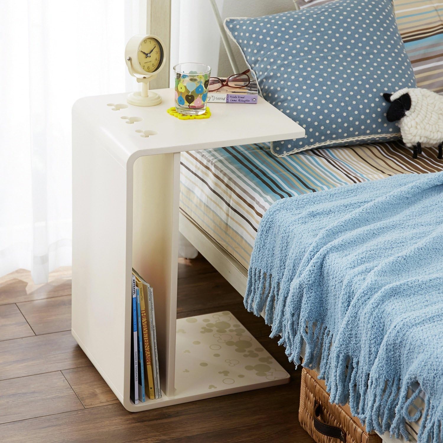 Amazon Co Jp ベルメゾン ディズニー サイドテーブル ローテーブル 新生活 完成品 ホワイト ホーム キッチン