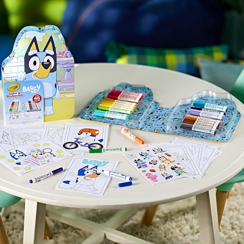 - Maletín Bluey para Colorear con Pegatinas, Set con rotuladores, Páginas para Colorear, Pegatinas, 45 Piezas, Regalo Creativo para Niños, a Partir de 5 años, 04-0784