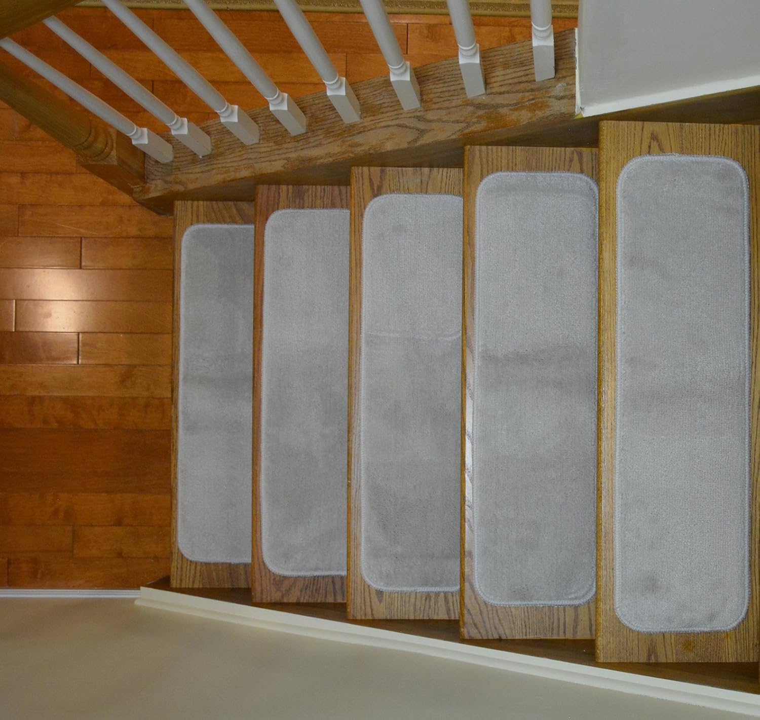 Best  colour carpet for stairs