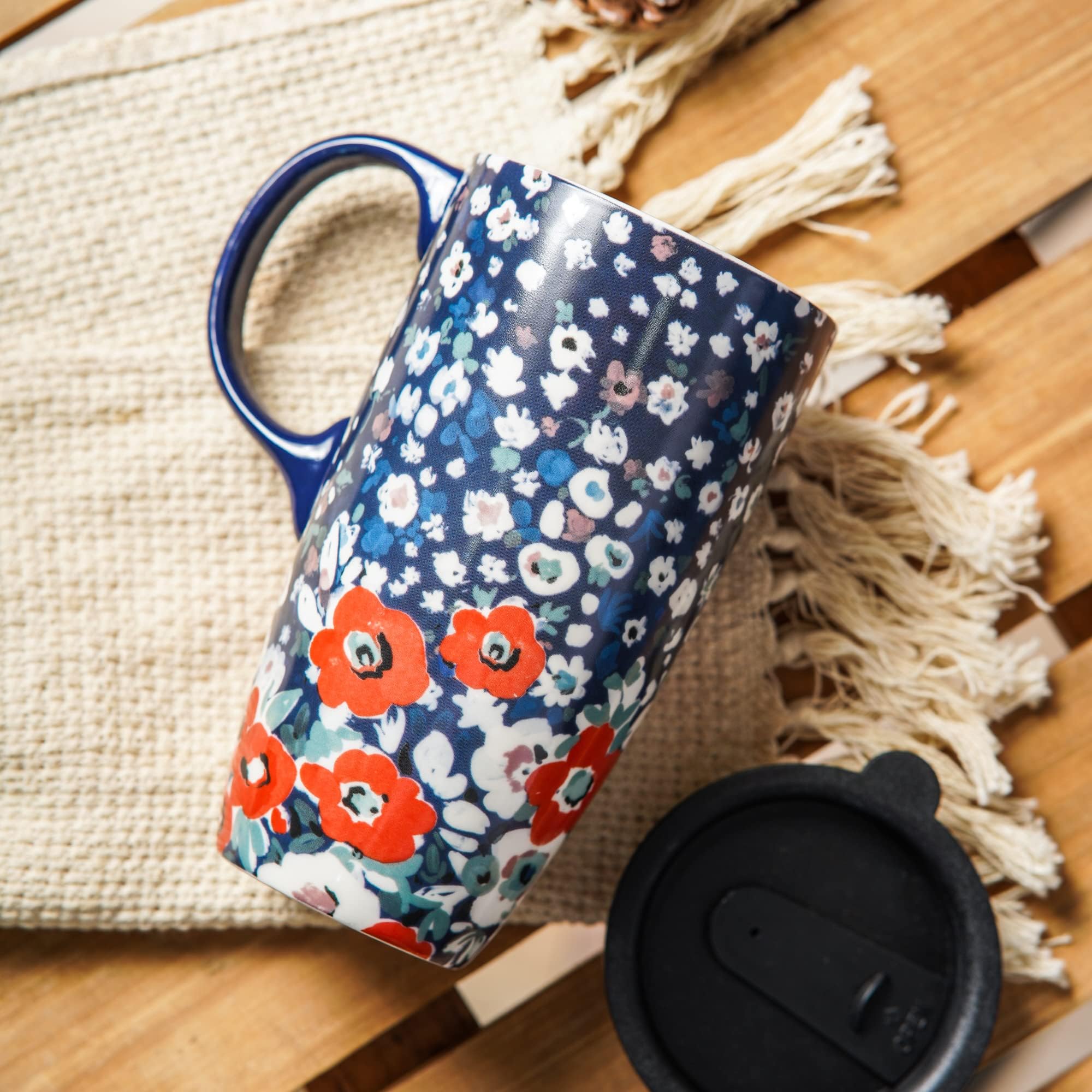 DUSVALLY 17oz Ceramic Mug with Lid - Large Coffee Cup for Office, Home & Cafe, Red and White Floral Porcelain Cup for Latte, Tea and Cocoa