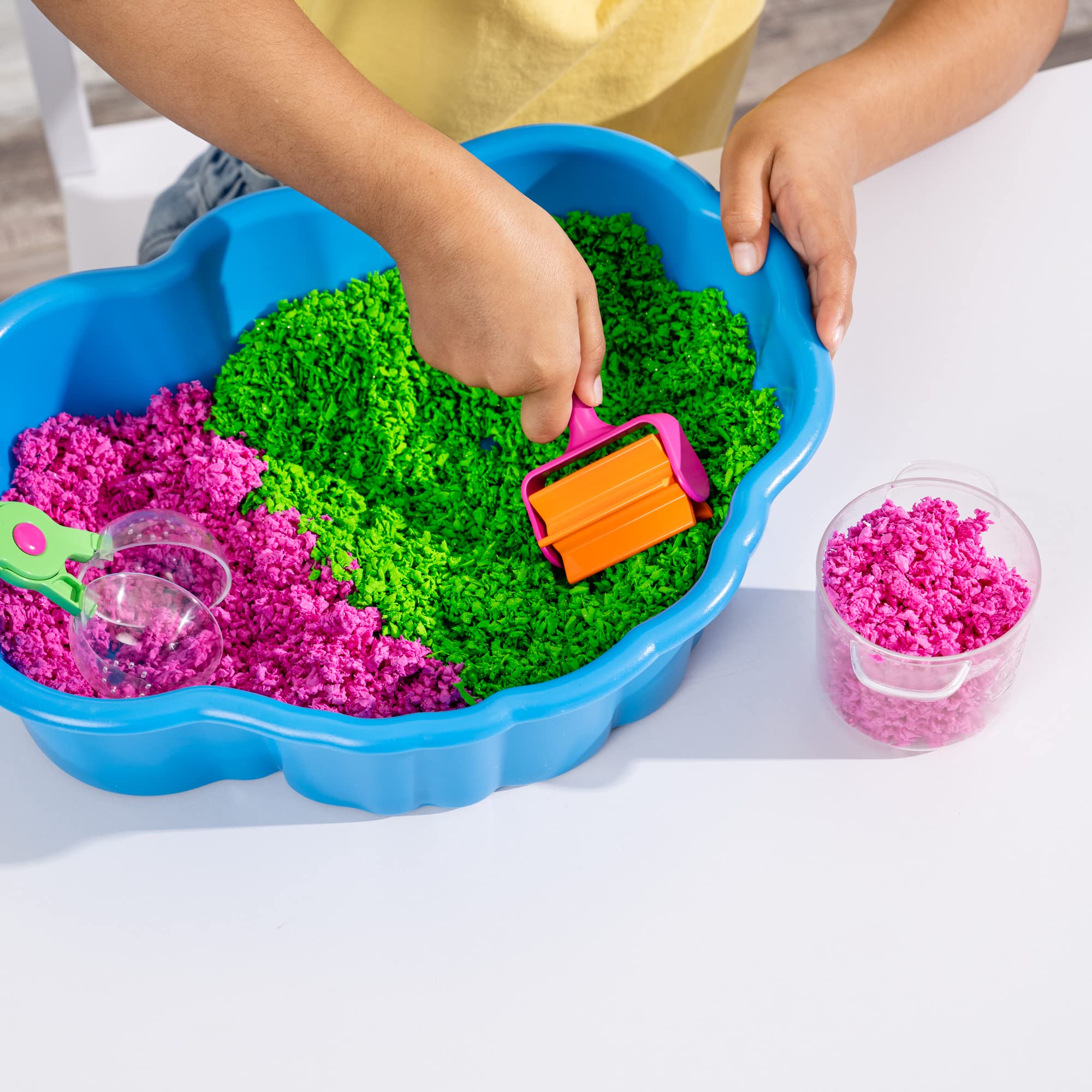 Educational Insights Pluffle® Sensory Station - Sensory Bin Foam Set, No Mess Alternative to Sand Toys & Slime for Toddlers, Fun Table Filler for Home or Classroom, Kids Ages 3+