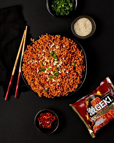 NISSIN GEKI CHILI INFUSED ASIAN NOODLES, FIERY HOT CHICKEN FLAVOR, 3.17 OUNCE (PACK OF 12)