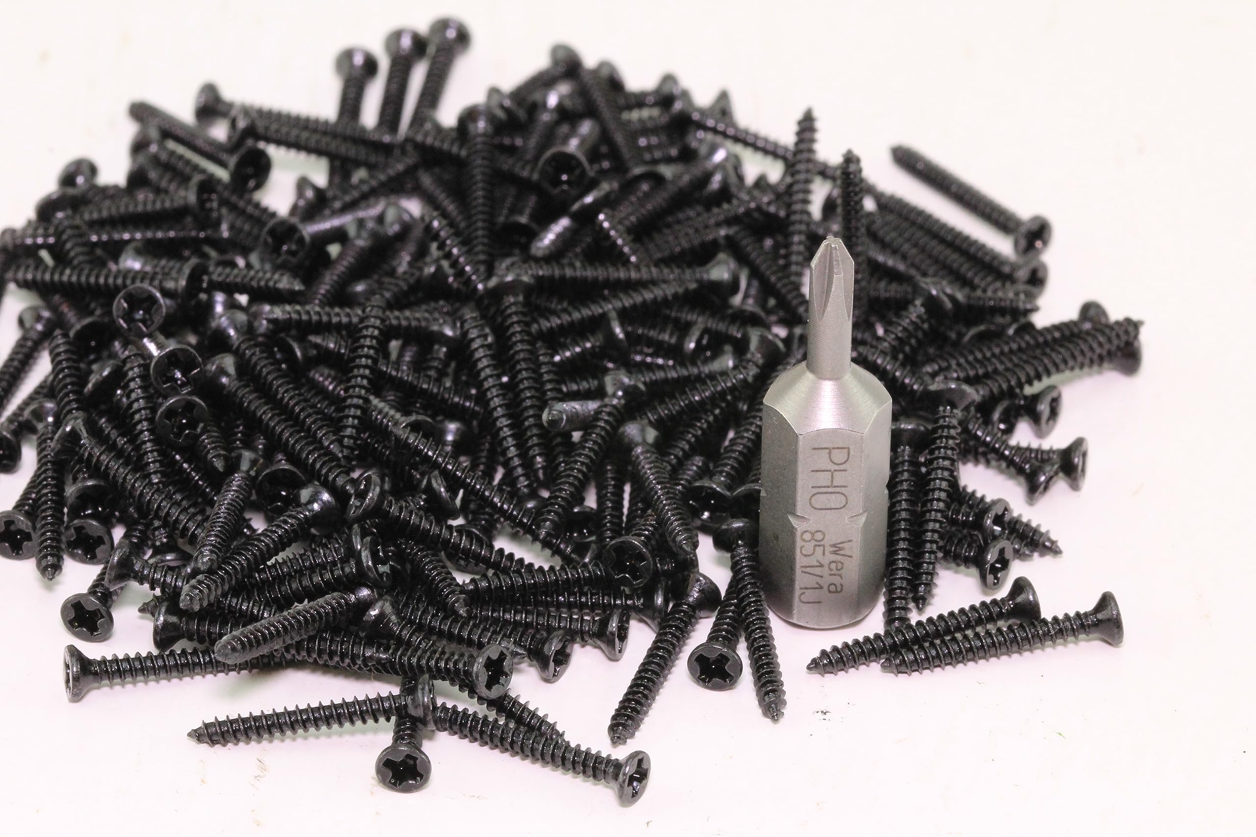 bahnwaren 2004 Track Screws Wood Screws Cross Pack of 200 1.6 x 13 mm + WERA Bit for H0 C Track Railways