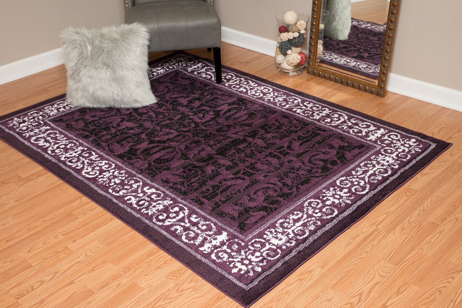 United Weavers of America Dallas Baroness Rug, 5 x 8', Plum