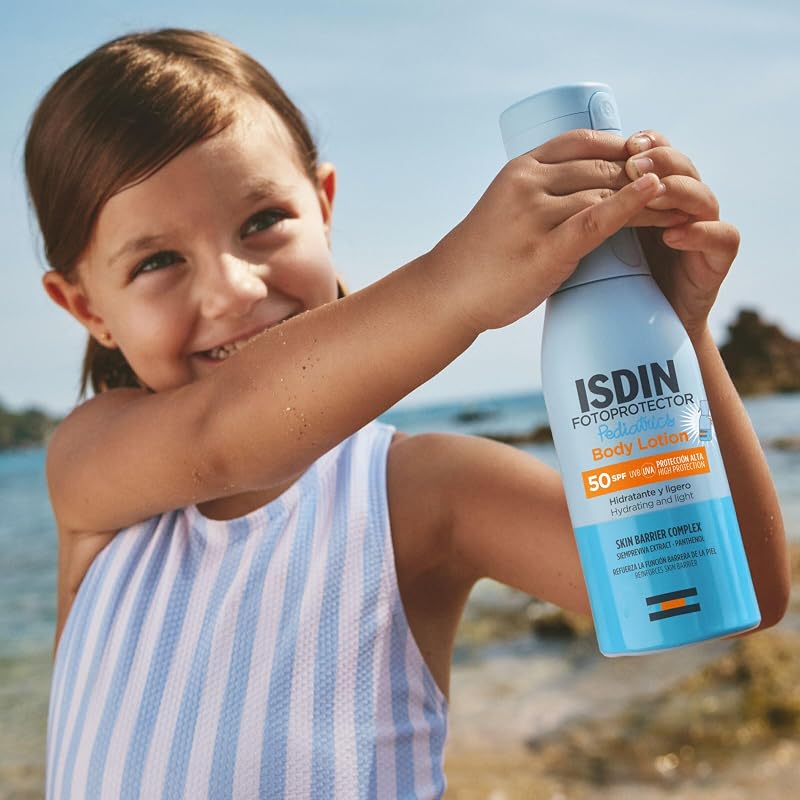 Fotoprotector Body Lotion Pediatrics SPF50, Protector solar corporal ligero en pistola para niños a partir de 6 meses, Crema solar que hidrata intensamente la piel, 250ml