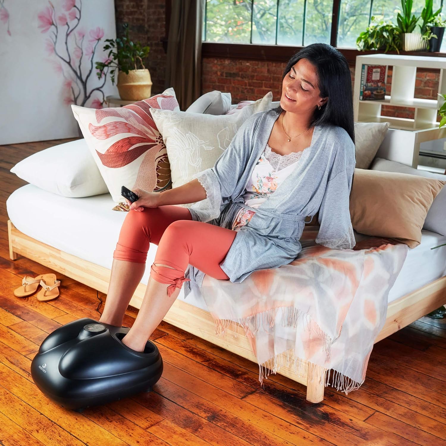 RESTECK™ Shiatsu Foot Massager Machine with Heat {Remote Control} Deep Kneading Massage Therapy, Air Compression, Relieve Foot Pain from Plantar Fasciitis, Neuropathy & Chronic Nerve Pain: Health & Personal Care