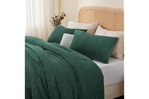 ChiXpace Velvet Duvet Cover Queen - Green Chevron Pattern Bedding, Soft Flannel Fluffy Comforter Covers Set, Warm Duvet Cover for Winter, 3 Pieces