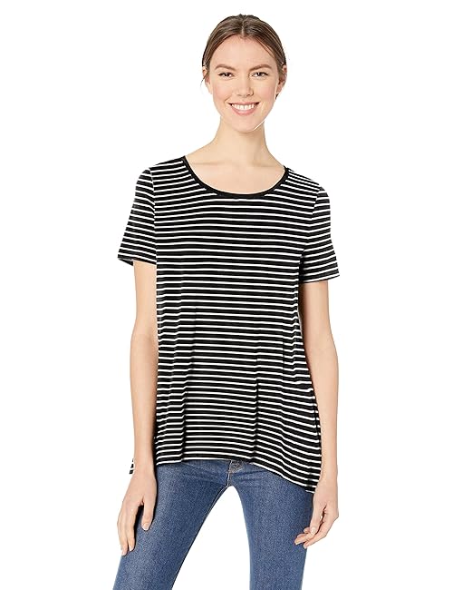 Amazon Essentials Women's Relaxed-Fit Short-Sleeve Scoopneck Swing T-shirt (Available in Plus Size), Black Stripe, Small