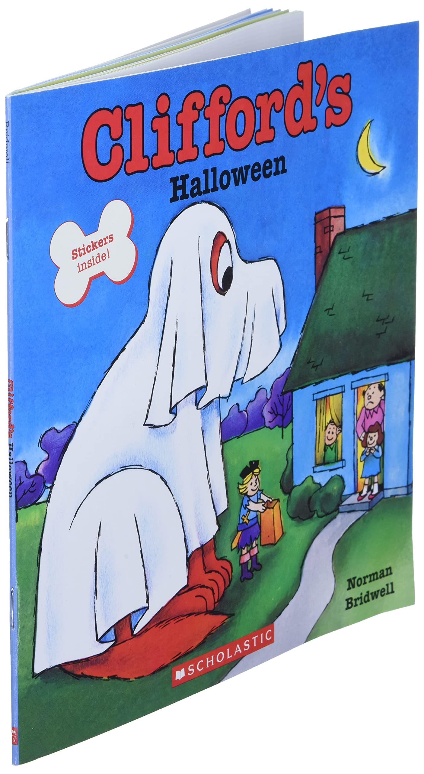Clifford Halloween Costume 2022 Buy Clifford S Halloween Classic Storybook Book Online At Low Prices In India Clifford S Halloween Classic Storybook Reviews Ratings Amazon In