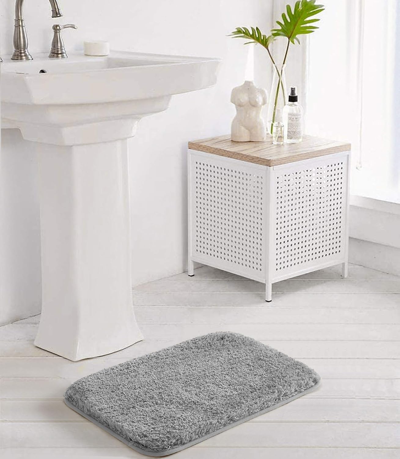 Suchtale Bathroom Rug Non Slip Bath Mat for Bathroom (16 x 24, Grey) Water Absorbent Soft Microfiber Shaggy Bathroom Mat Machine Washable Bath Rug for Bathroom Thick Plush Rugs for Shower: Kitchen & Dining