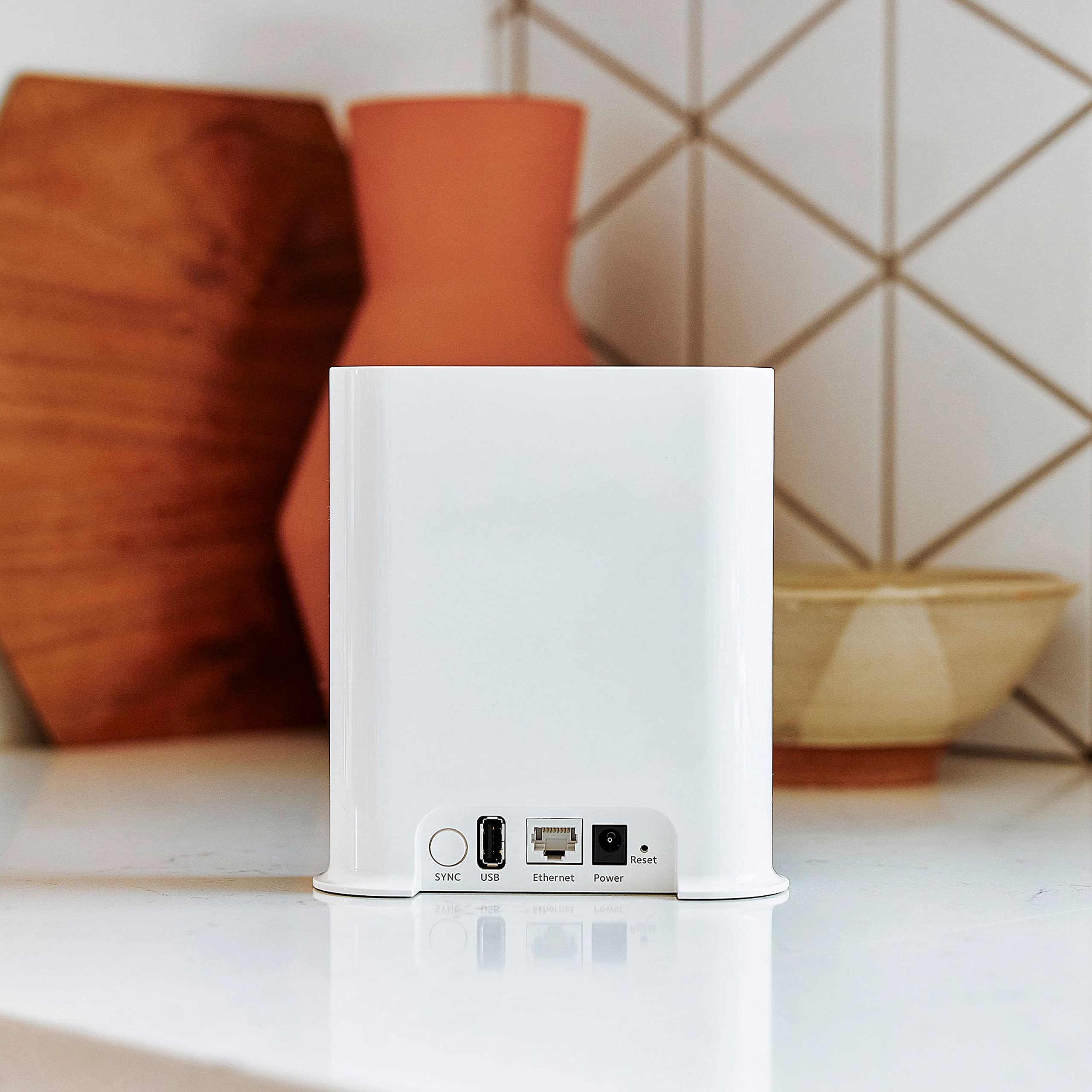 Arlo Pro SmartHub, Arlo Certified Accessory - Connects Cameras to Wi-Fi, Works with: Essential (1/2/3/3 XL, Pro 5S/6/6 XL, Ultra Cameras, Floodlight, Video Doorbell Cameras