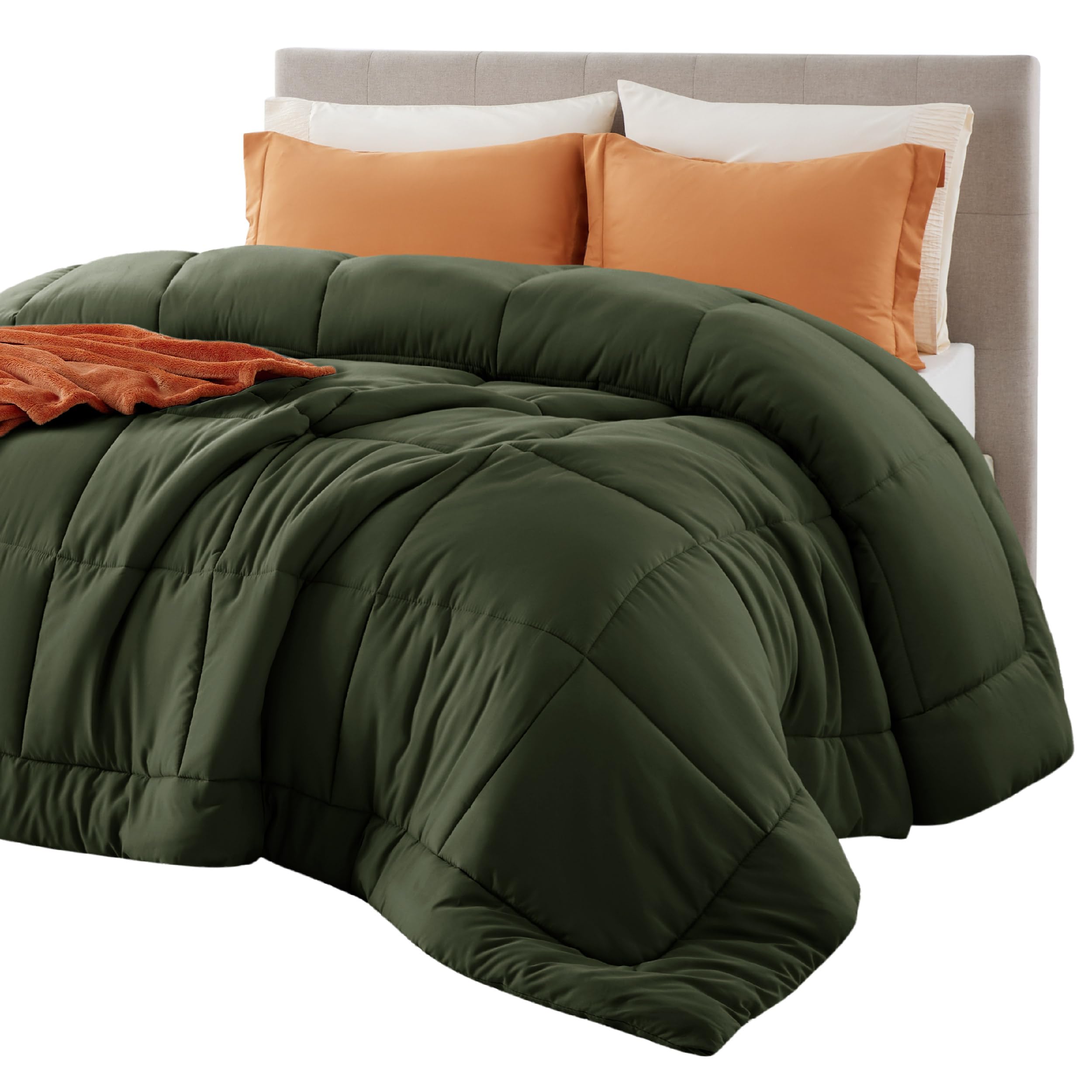 Bedsure Comforter Duvet Insert - Quilted Comforters Cal King Size, All Season Duvet, GentleSoft Down Alternative Bedding, with 8 Tabs, Gifts for Women/Men, Olive Green, California King 96 X 102 Inches Image