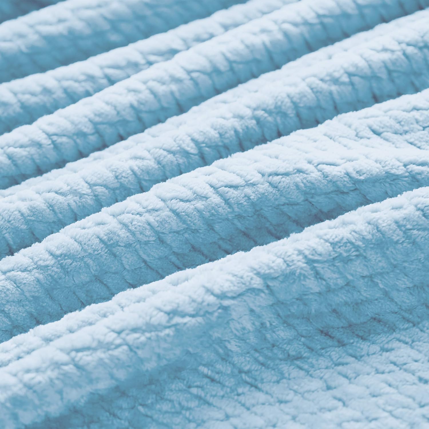 Kingole Flannel Fleece Luxury Throw Blanket, Jacquard Weave Pattern Cozy Couch/Bed Super Soft and Warm Plush Microfiber 350GSM (Light Blue, King(108"x90")): Kitchen & Dining