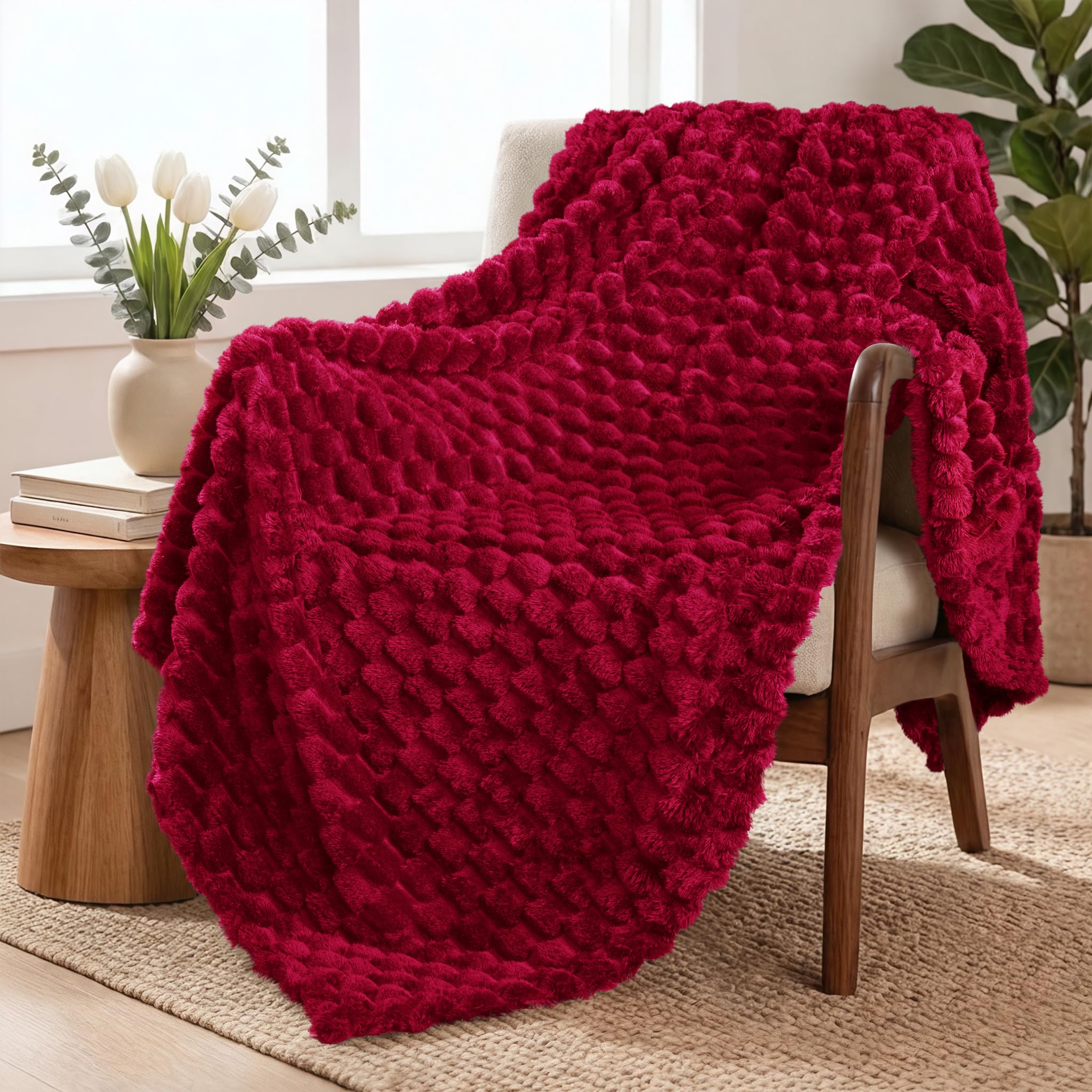 Exclusivo Mezcla Fleece Throw Blanket for Couch, Extra Large Fuzzy Deep Red Bed Blankets, Soft Cozy Plush Sofa Throws for All Seasons, 127x178 CM