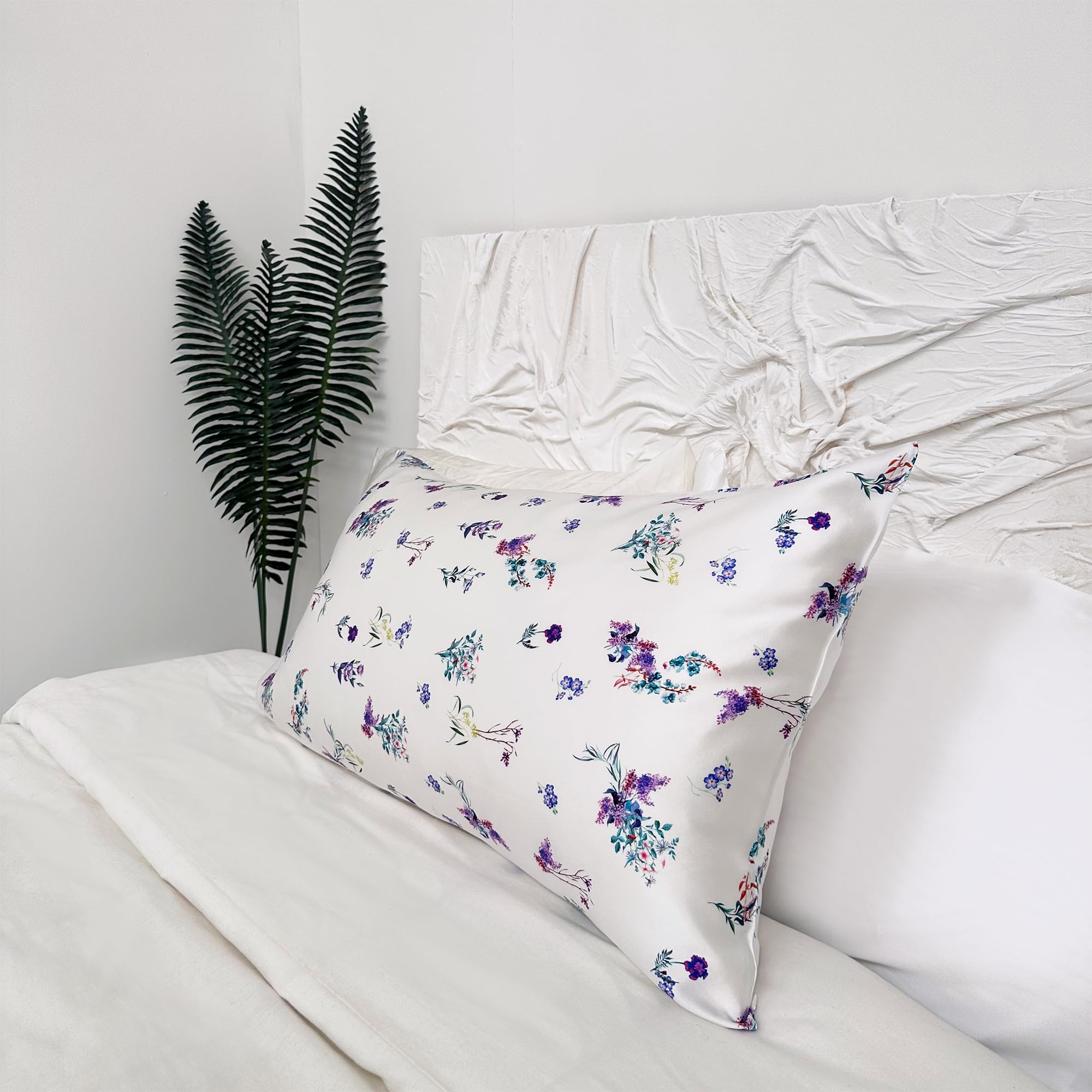 %100 Pure Mulberry Silk Satin Pillowcase, 22 mm Printed, Standard Size 75 x 50 cm. (Lavender Floral)